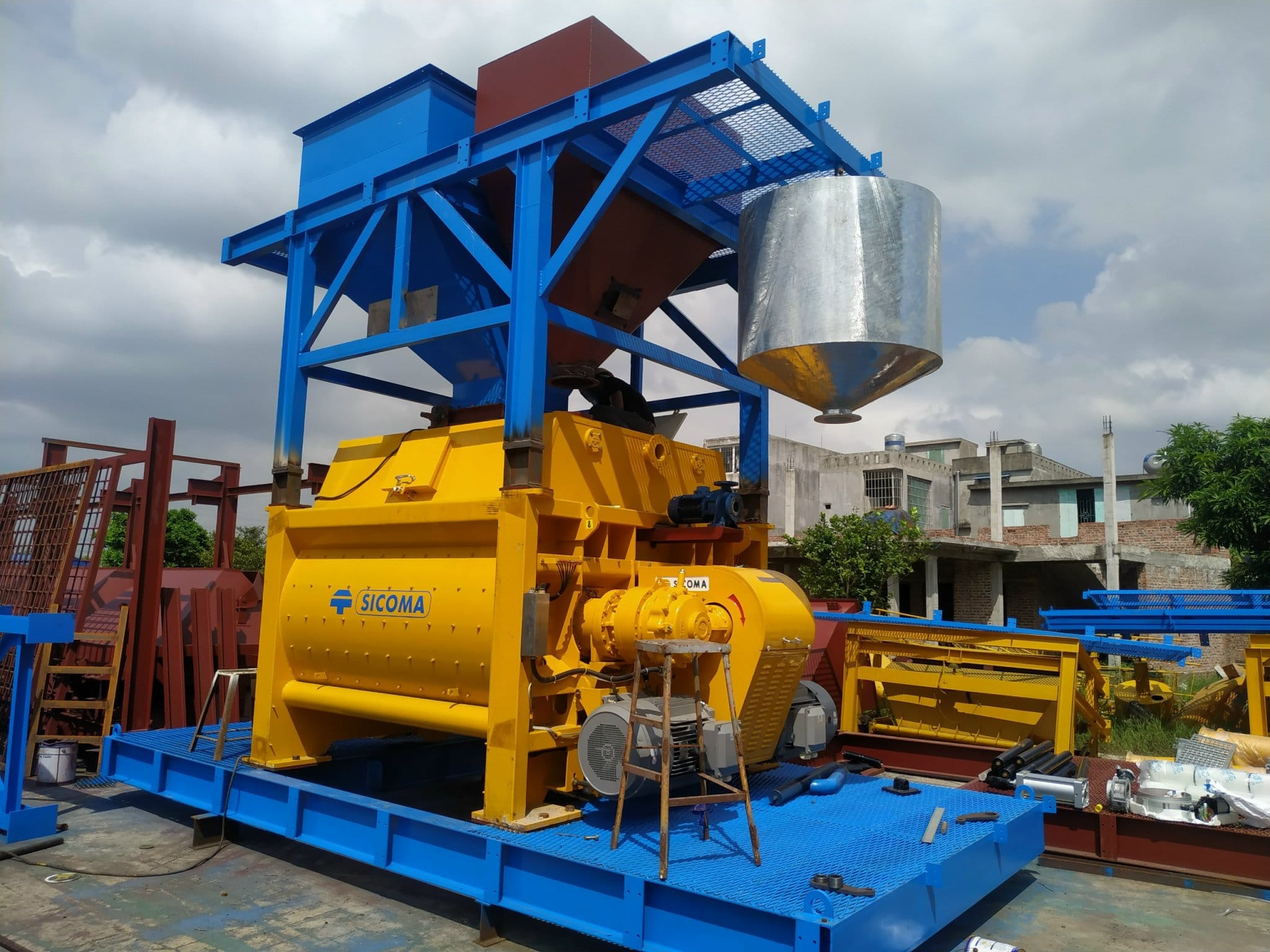 Xưởng chế tạo máy trộn